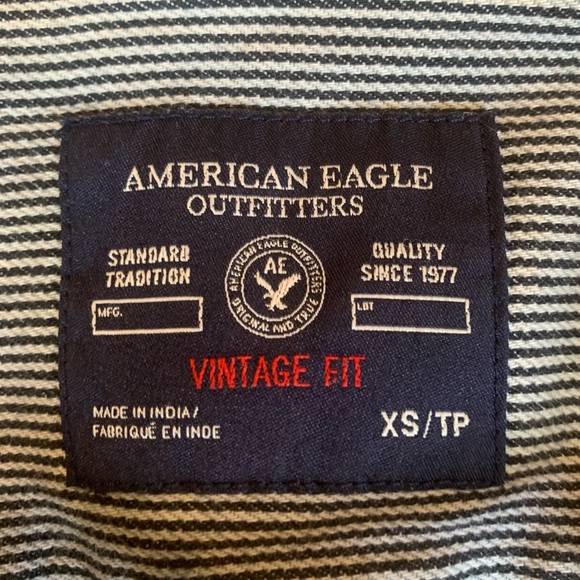 AE Denim Button Down Vintage Fit - Picture 3 of 5